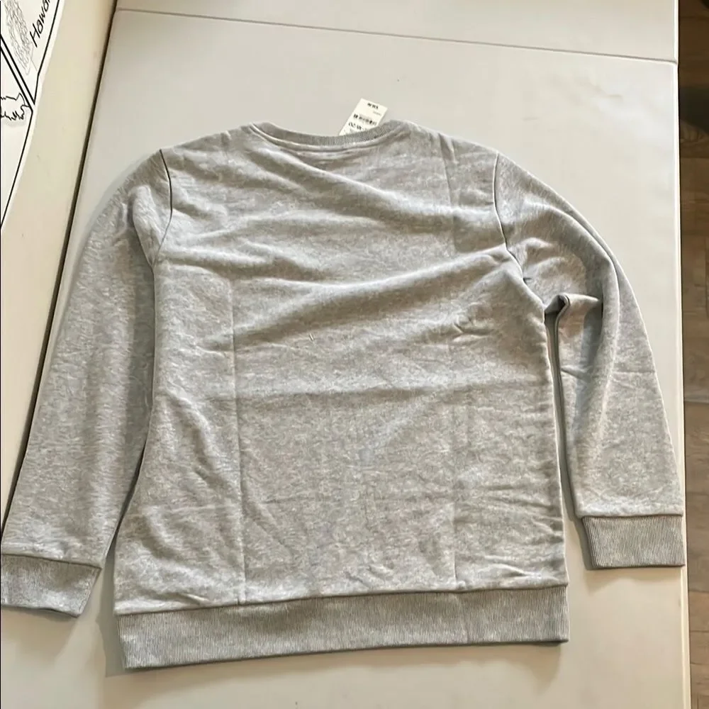 Epic Threads Light Gray Sweatshirt
